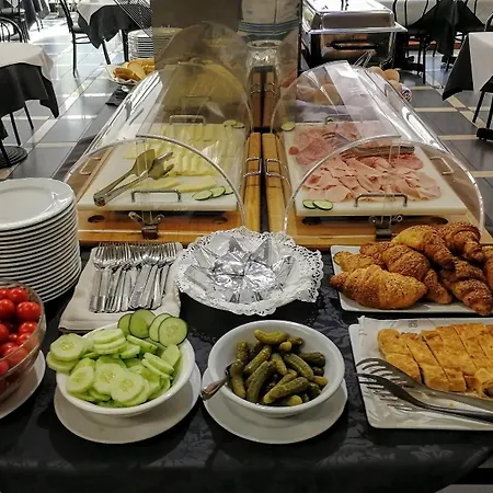 ホテル ピッコロ ヴェローナ